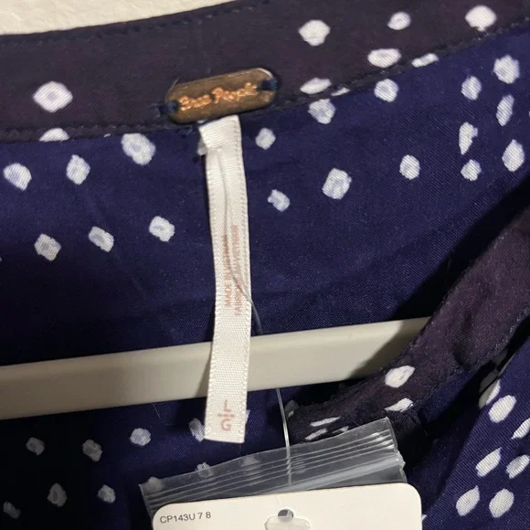 NWT Free People Navy & Magenta Patterned Peasant Top - Picture 3 of 8